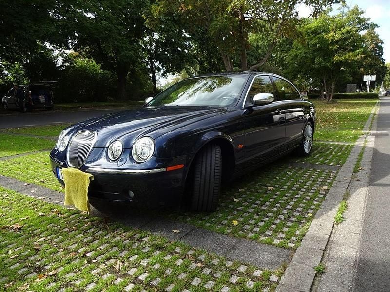 Blau Gebraucht 2007 Jaguar S-Type Executive Limousine | 6.450 € (Fairer Preis) - Bild 1/4