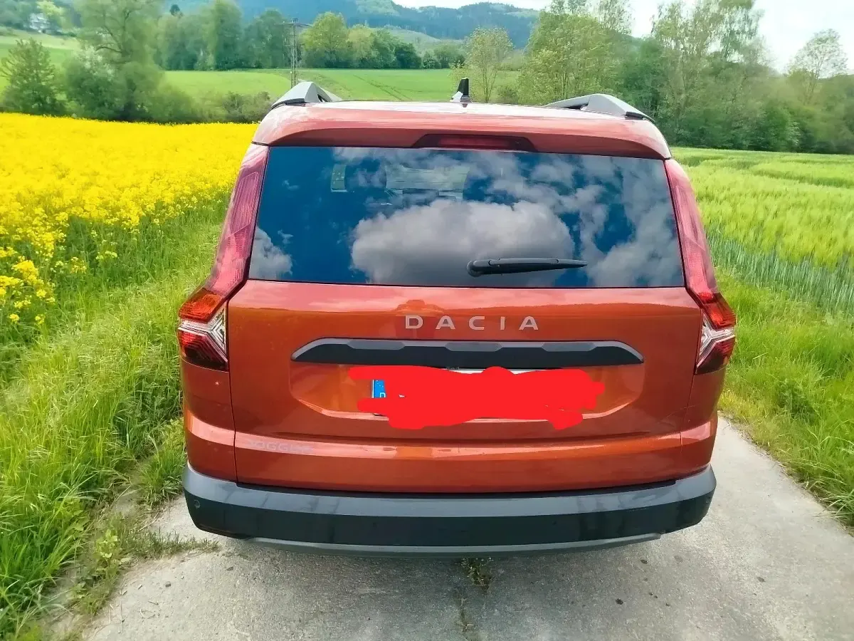 Gebraucht Dacia Jogger 101 PS (74 kW) 2022 Orange Van / Kleinbus