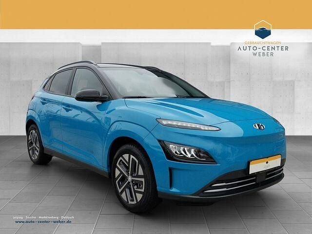 Gebraucht Hyundai Kona Trend 100 kW (136 PS) 2023 Schwarz SUV