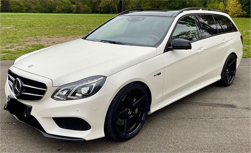 Weiß Gebraucht 2015 Mercedes E400 AMG Kombi | 25.990 € (Fairer Preis) - Bild 1/4