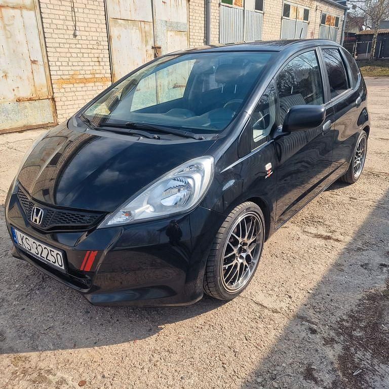 Schwarz Gebraucht 2014 Honda Jazz S Kleinwagen | 5.300 € (Teuer) - Bild 1/3