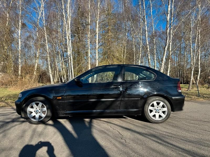 Gebraucht BMW 316 115 PS (84 kW) 2004 Schwarz Coupé