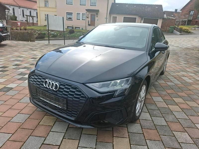 Gebraucht Audi A3 110 PS (80 kW) 2021 Schwarz Limousine