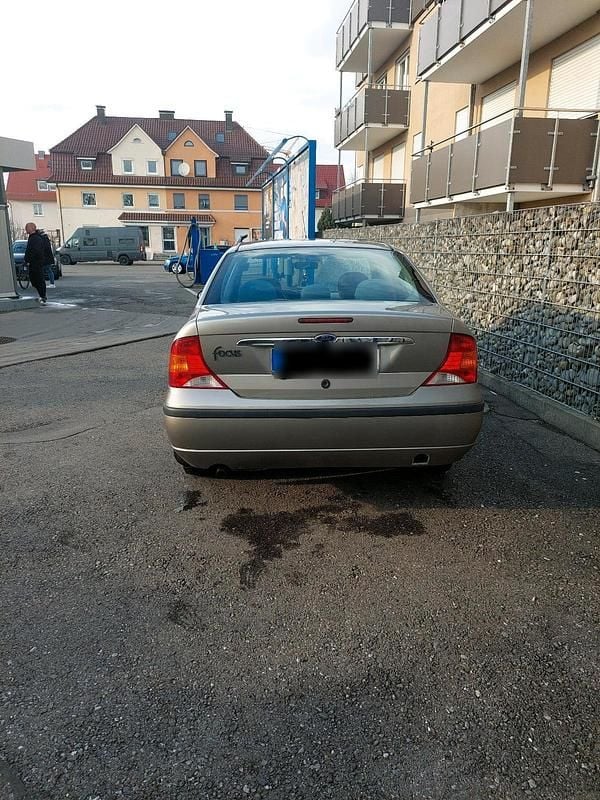 Second-hand Ford Focus 101 CP (74 kW) 2003 Berlinǎ