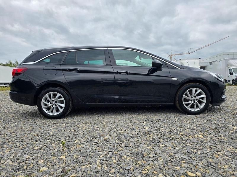 Gebraucht Opel Astra Innovation 136 PS (100 kW) 2018 Schwarz Kombi