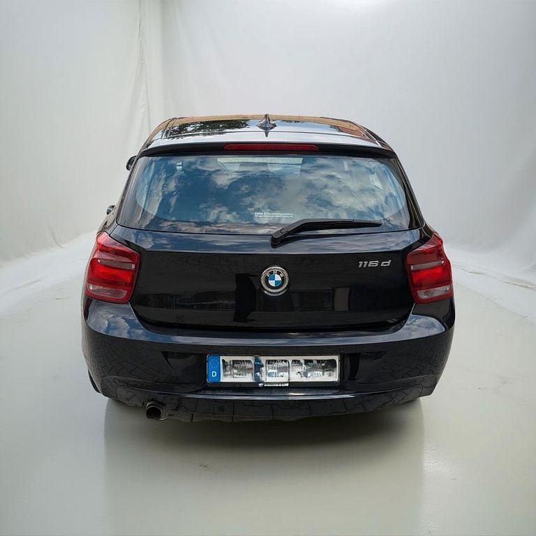 Gebraucht BMW 116 116 PS (85 kW) 2013 Schwarz Kleinwagen