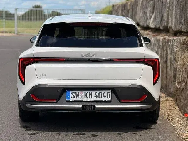 Gebraucht Kia K4 150 PS (110 kW) 2025 Snow white pearl