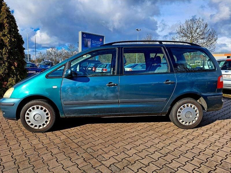Gebraucht Ford Galaxy 140 PS (102 kW) 2003 Grün Van / Kleinbus