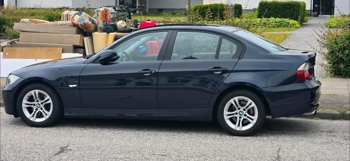 Brugt BMW 318 146 HK (107 kW) 2009 Blå Sedan
