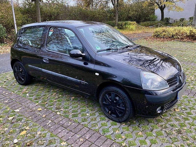 Schwarz Gebraucht 2004 Renault Clio II Limousine | 999 € (Guter Preis) - Bild 1/4
