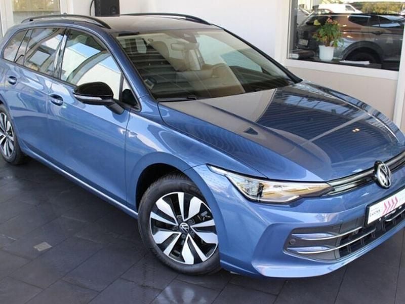 Gebraucht VW Golf VIII Goal 150 PS (110 kW) 2024 Blau Kombi