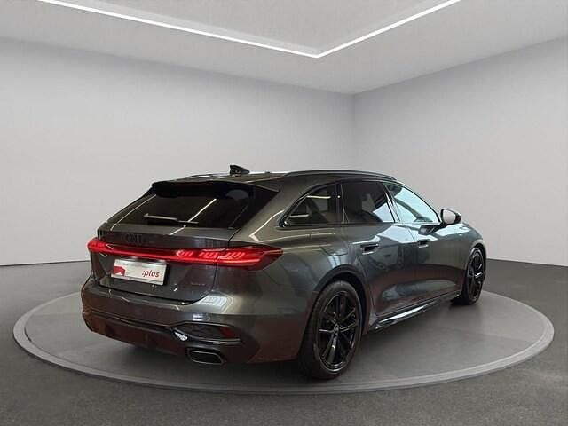 Gebraucht Audi A5 Ambiente 204 PS (150 kW) 2025 Grau Kombi