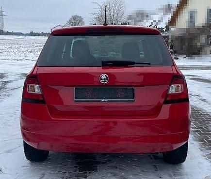 Gebraucht Skoda Fabia Joy 105 PS (77 kW) 2016 Rot Limousine