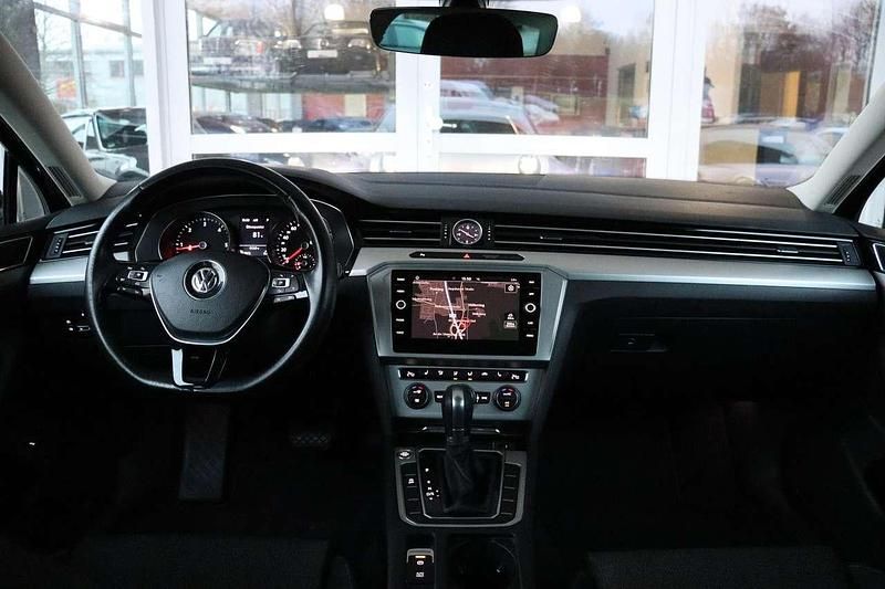 Gebraucht VW Passat Comfortline 190 PS (139 kW) 2018 Schwarz Kombi