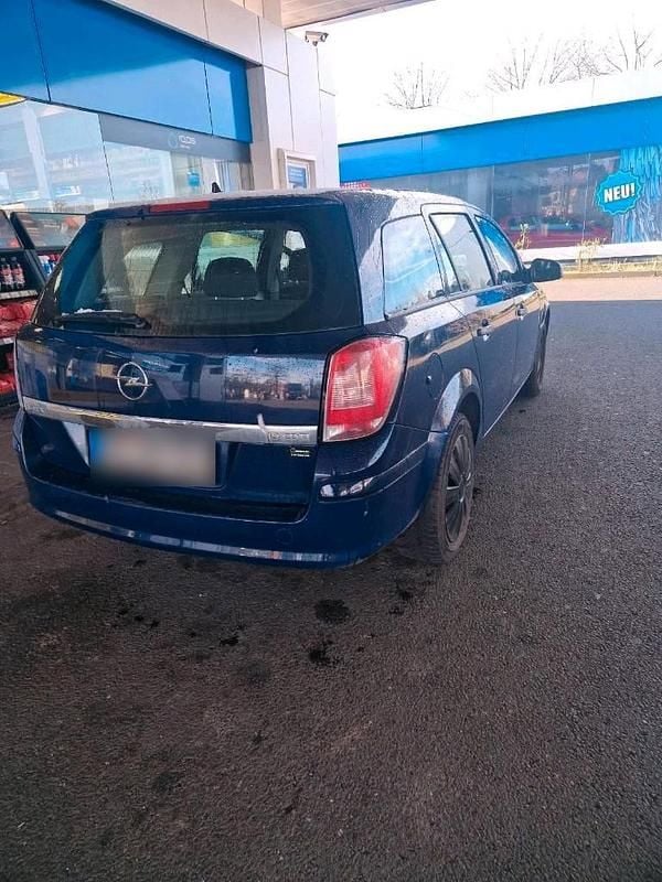 Usata Opel Astra 100 CV (73 kW) 2009 Blu Station wagon