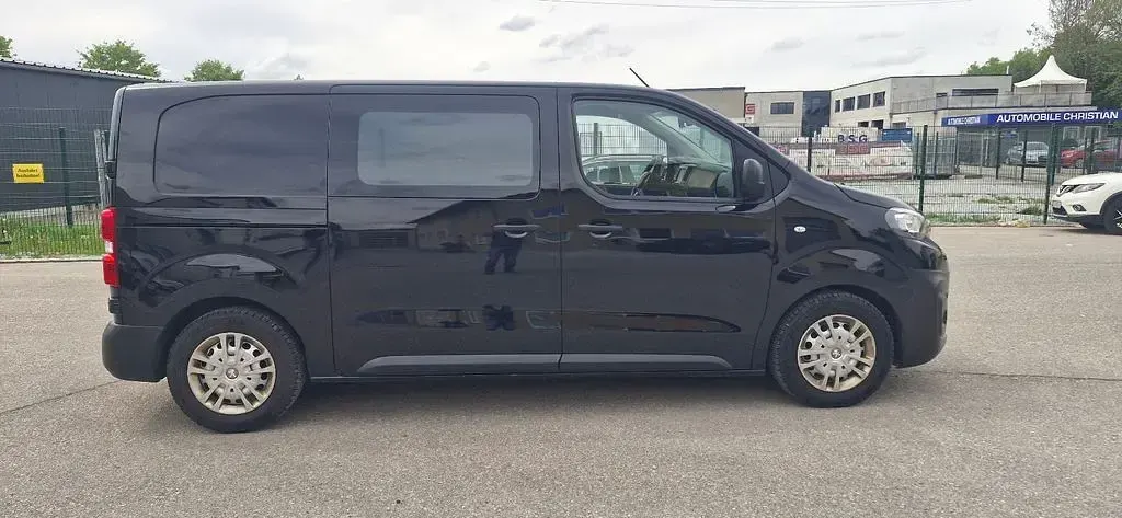 Gebraucht Peugeot Expert Premium 179 PS (131 kW) 2018 Schwarz Van