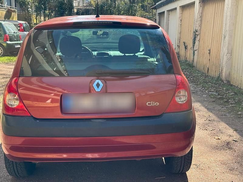 Gebraucht Renault Clio II 75 PS (55 kW) 2004 Orange Kleinwagen