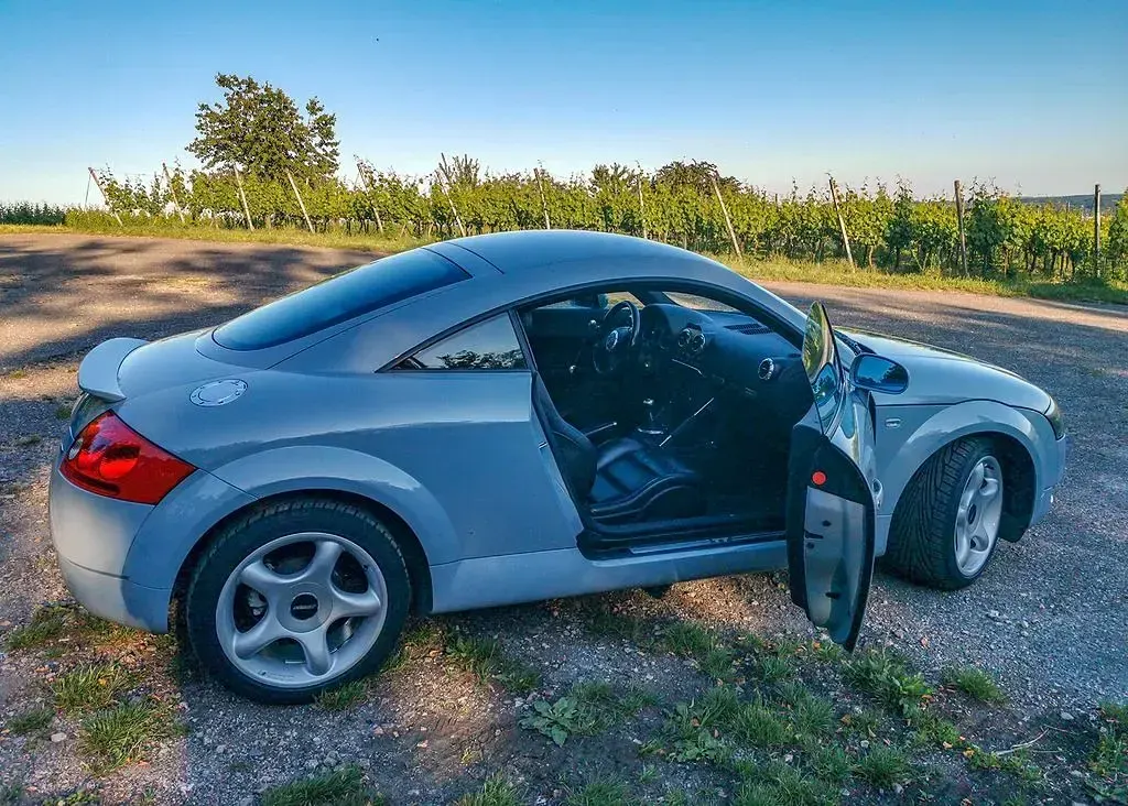 Gebraucht Audi TT Sport 179 PS (131 kW) 2000 Grau Coupé