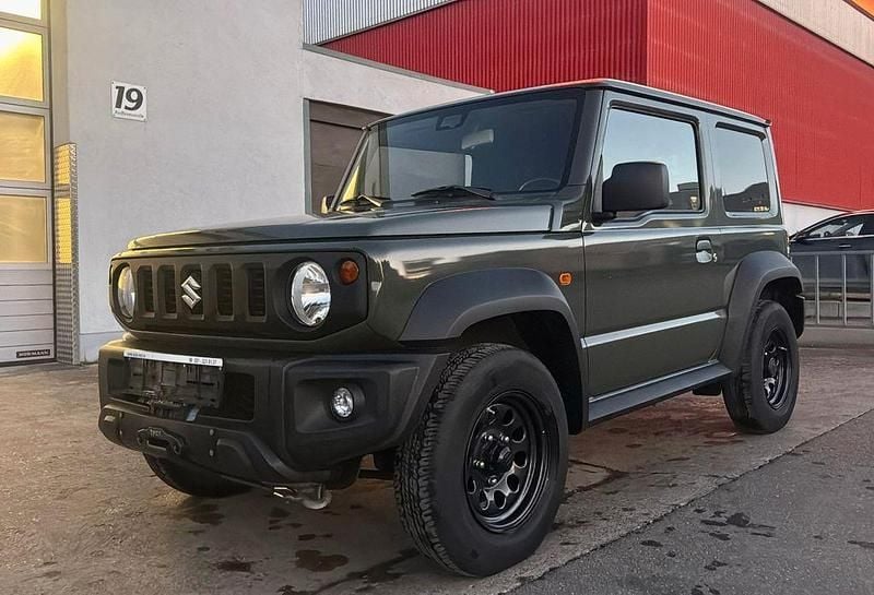 Grün Gebraucht 2023 Suzuki Jimny Comfort SUV | 27.500 € (Guter Preis) - Bild 1/4