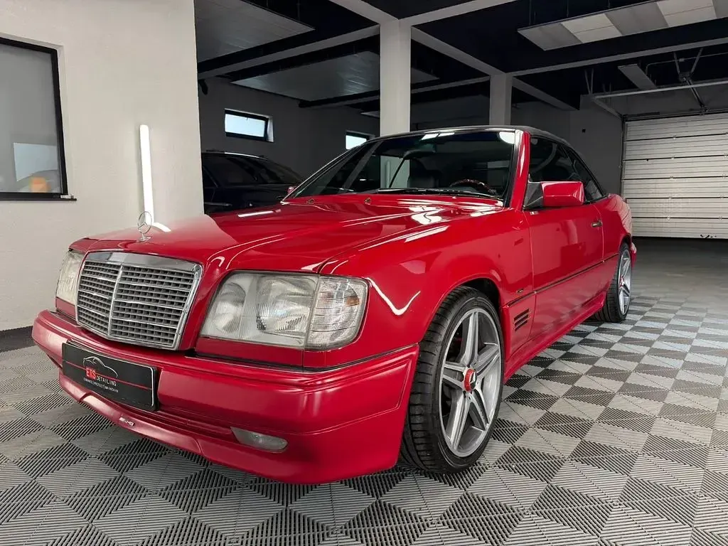 Brugt Mercedes E220 150 HK (110 kW) 1994 Rød Cabriolet