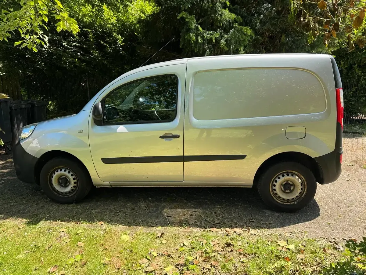 Gebraucht Renault Kangoo 90 PS (66 kW) 2017 Silber Van / Kleinbus
