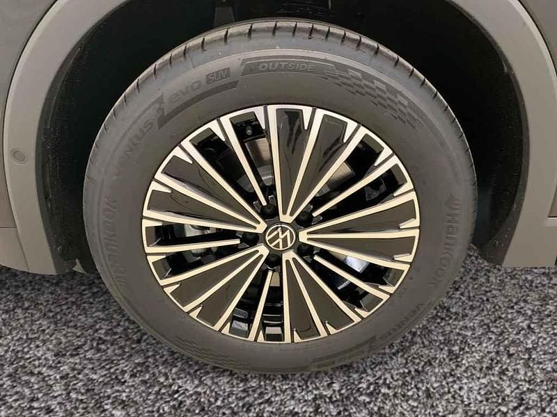 Gebraucht VW Tiguan Elegance 204 PS (150 kW) 2025 Schwarz SUV