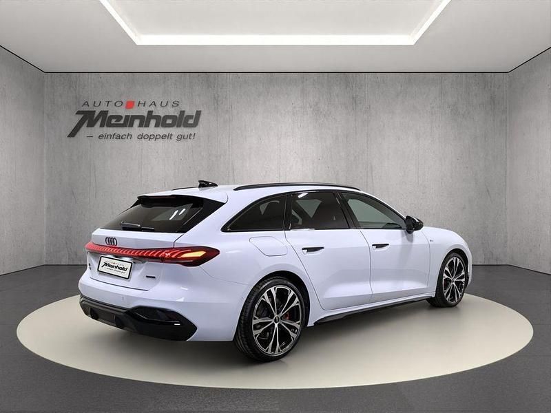 Gebraucht Audi A5 S-Line 204 PS (150 kW) 2025 Gletscherweiß metallic Kombi