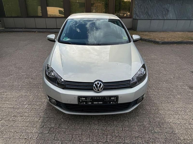 Grau Gebraucht 2010 VW Golf VI Sport Limousine | 4.999 € (Fairer Preis) - Bild 1/4