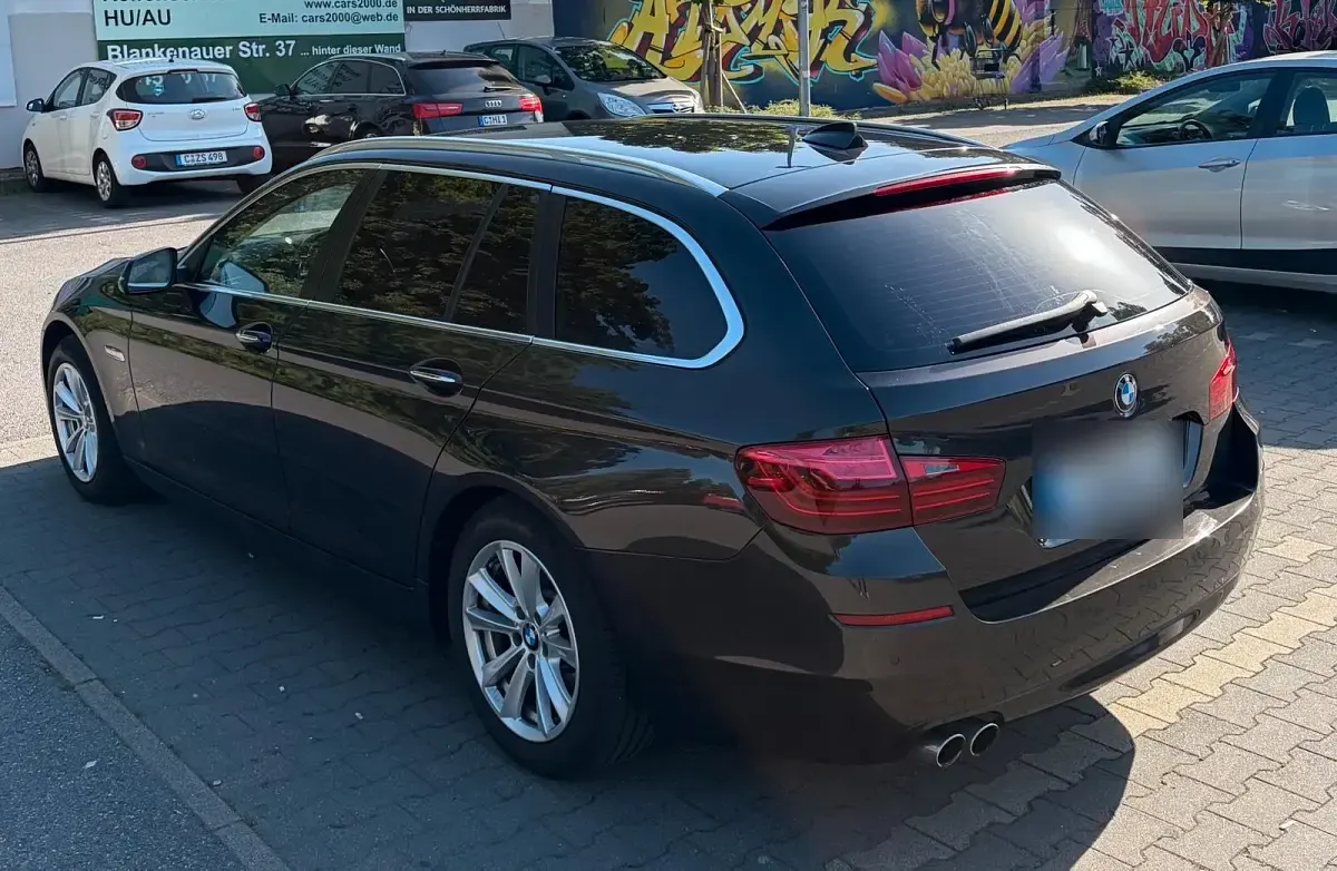 Gebraucht BMW 525 Comfort Edition 218 PS (160 kW) 2016 Braun Kombi
