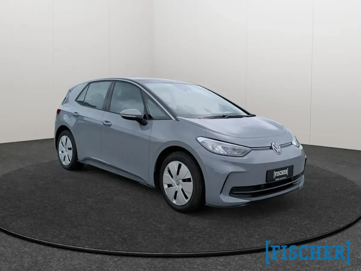 Gebraucht VW ID.3 Pro 150 kW (204 PS) 2024 Mondsteingrau Kleinwagen
