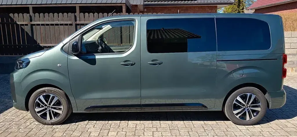 Gebraucht Citroën Spacetourer 179 PS (131 kW) 2024 Grün Van / Kleinbus