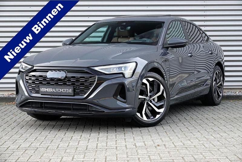 Grau Gebraucht 2024 Audi Q8 e-tron Advanced SUV | 59.900 € (Etwas zu teuer) - Bild 1/4