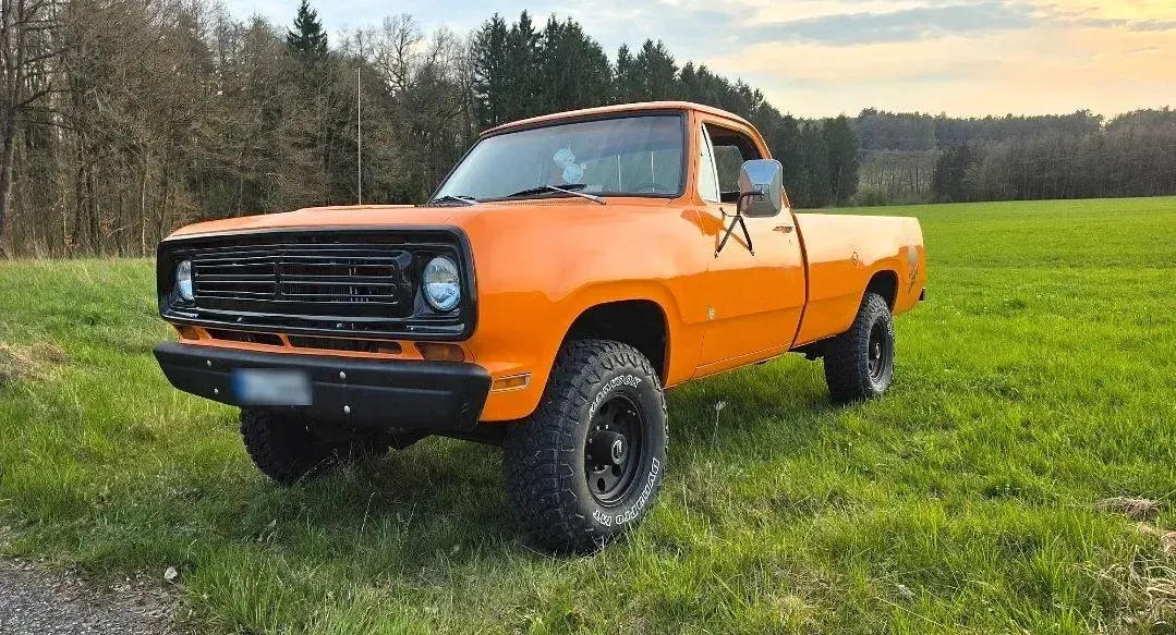 Gebraucht Dodge Ram 184 PS (135 kW) 1976 Orange Pickup