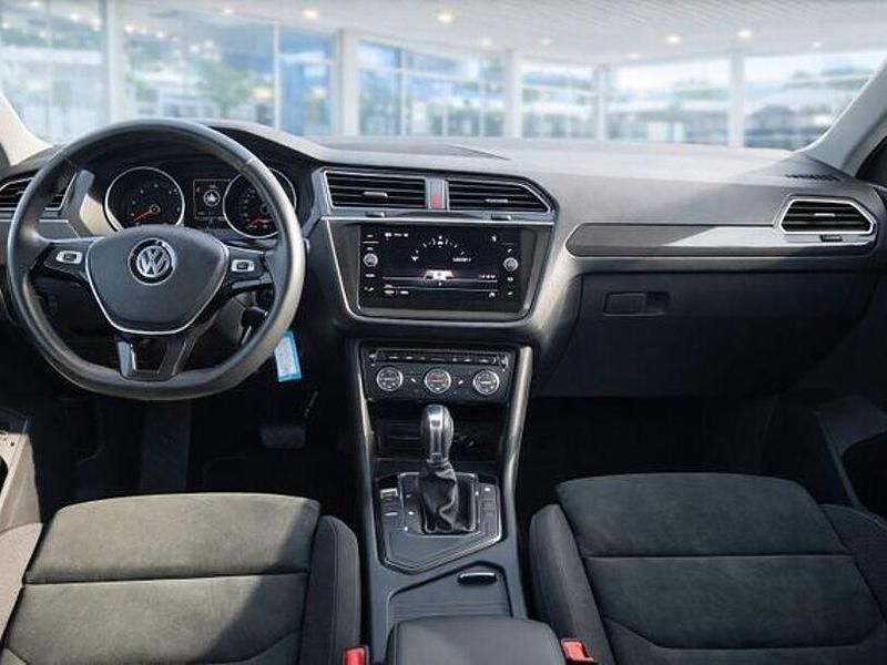 Gebraucht VW Tiguan Highline 150 PS (110 kW) 2019 Silber SUV