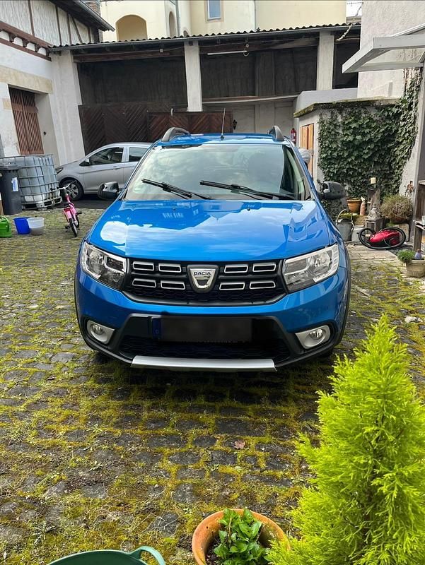 Gebraucht Dacia Sandero Stepway 90 PS (66 kW) 2018 Blau Kleinwagen