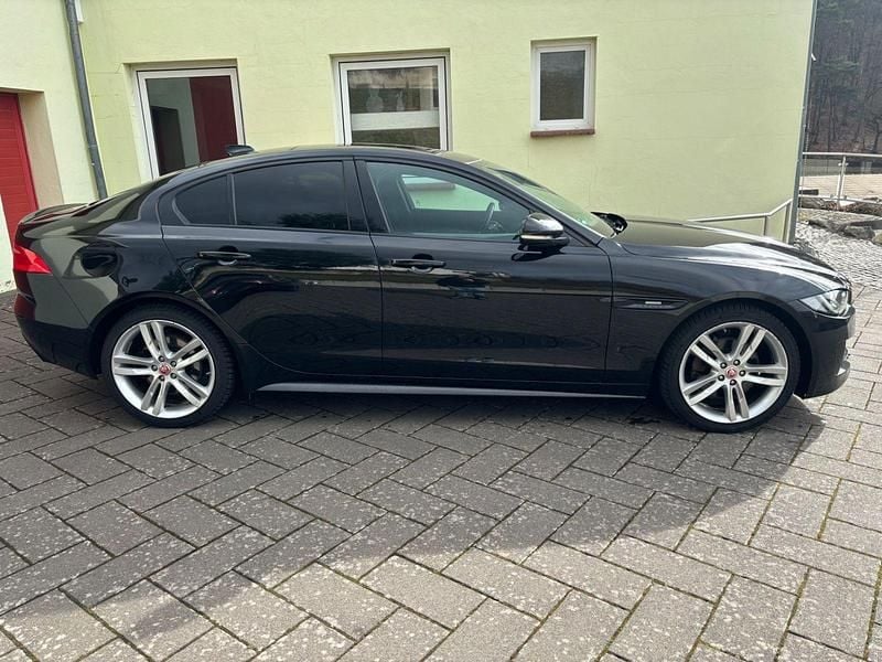 Gebraucht Jaguar XE R-Sport 241 PS (177 kW) 2017 Schwarz Limousine