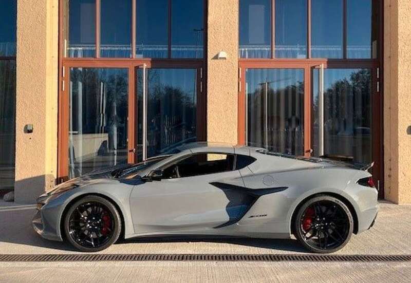 Grau Neu 2024 Corvette Z06 Coupé | 186.200 € (Superpreis) - Bild 1/4