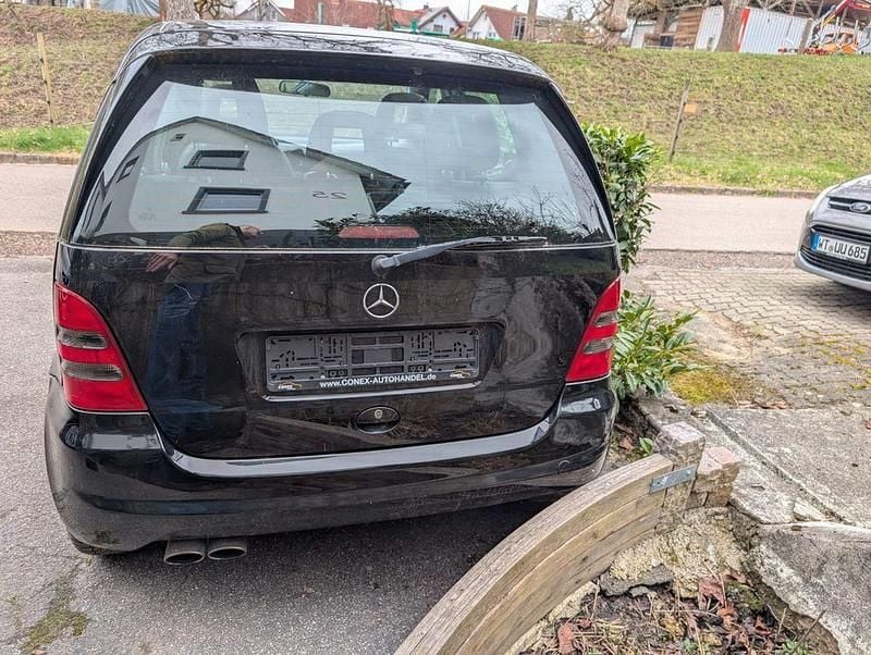 Gebraucht Mercedes A210 140 PS (102 kW) 2003 Schwarz Limousine