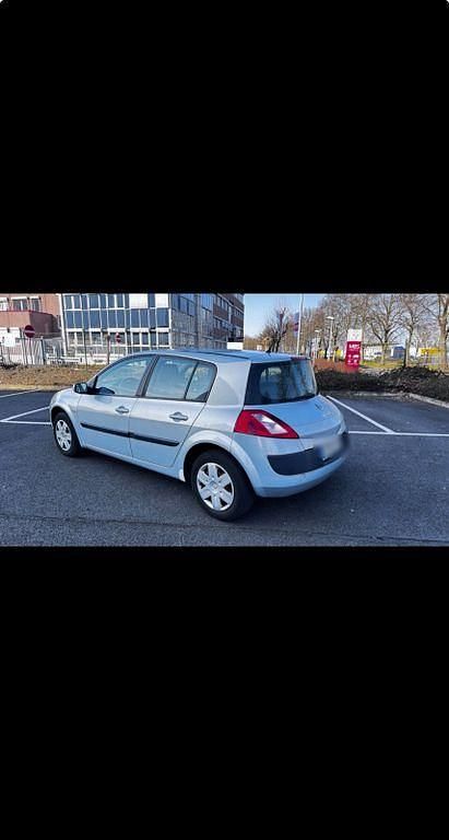 Silber Gebraucht 2006 Renault Mégane II Expression Limousine | 800 € (Guter Preis) - Bild 1/4