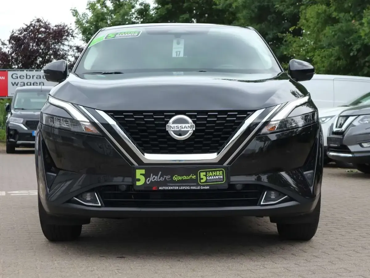 Gebraucht Nissan Qashqai Acenta 140 PS (102 kW) 2022 Schwarz SUV