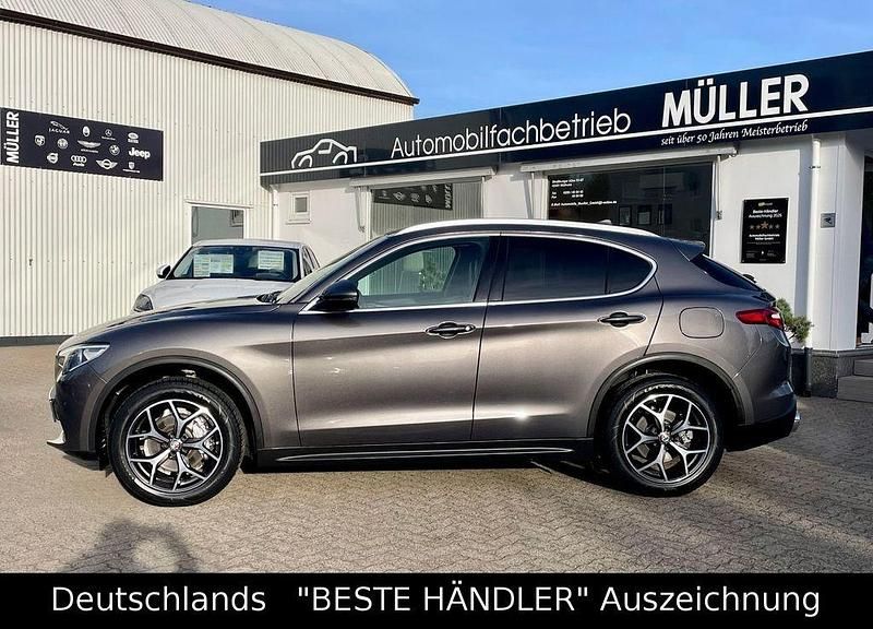 Gebraucht Alfa Romeo Stelvio 200 PS (147 kW) 2019 Grau SUV
