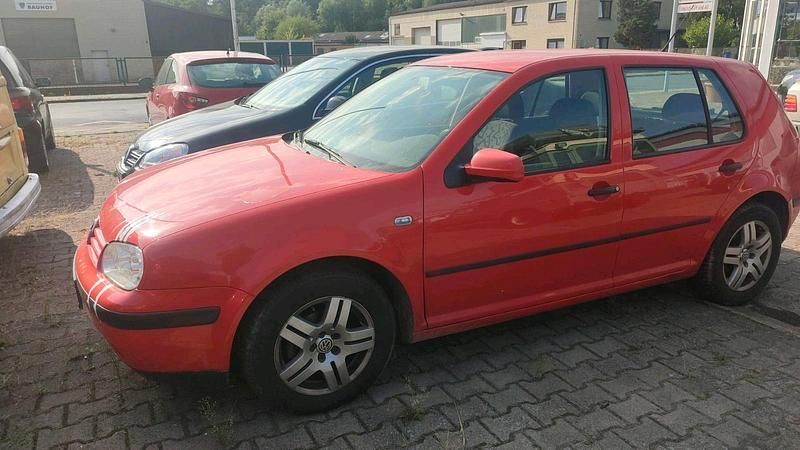 Rot Gebraucht 2000 VW Golf IV Limousine | 200 € (Superpreis) - Bild 1/4