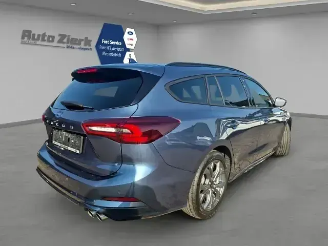 Neu Ford Focus ST-Line X 155 PS (114 kW) 2026 Blau Kombi