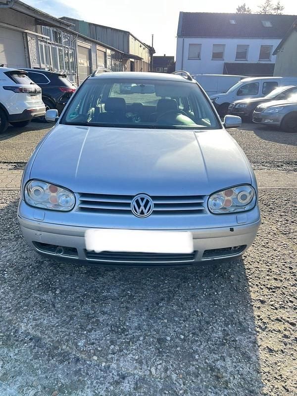 Silber Gebraucht 2004 VW Golf IV Kombi | 900 € (Superpreis) - Bild 1/4
