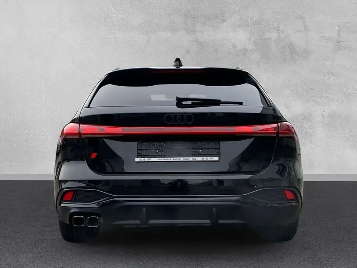 Gebraucht Audi A5 Edition .1 204 PS (150 kW) 2024 Schwarz Coupé