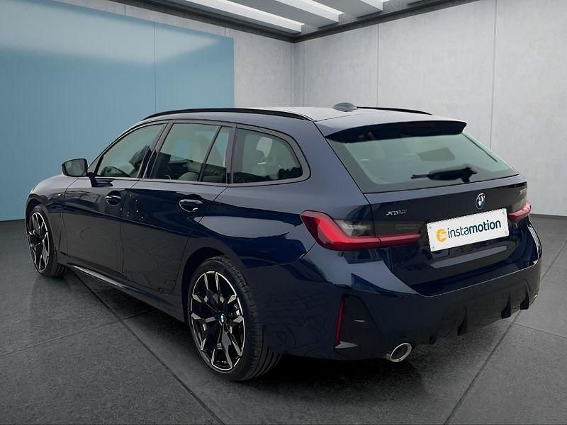 Gebraucht BMW 330e 292 PS (214 kW) 2024 Blau Kombi