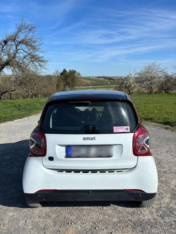 Gebraucht 2020 Smart ForTwo Electric Drive Kleinwagen | 9.000 € (Guter Preis) - Bild 1/4