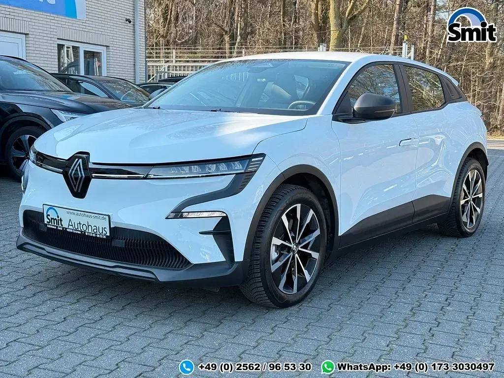 Gebraucht Renault Megane E-Tech Evolution 96 kW (131 PS) 2023 Gletscherweiss Limousine