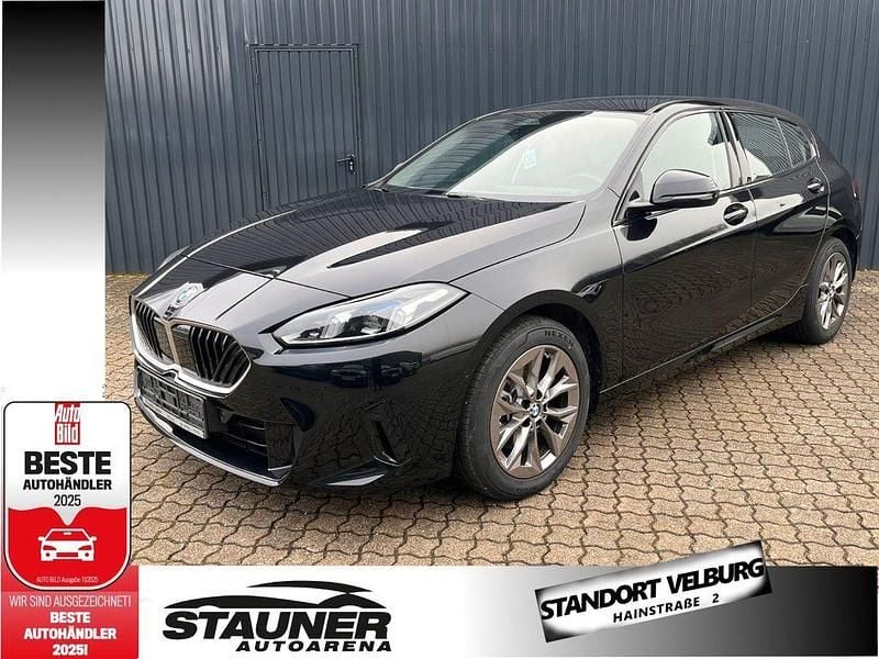 Gebraucht BMW 120 156 PS (114 kW) 2024 Black sapphiremetallic Kleinwagen
