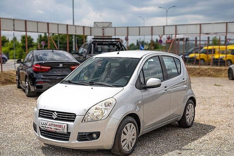 Grau Gebraucht 2011 Suzuki Splash Cool Kleinwagen | 2.688 € (Fairer Preis) - Bild 1/4